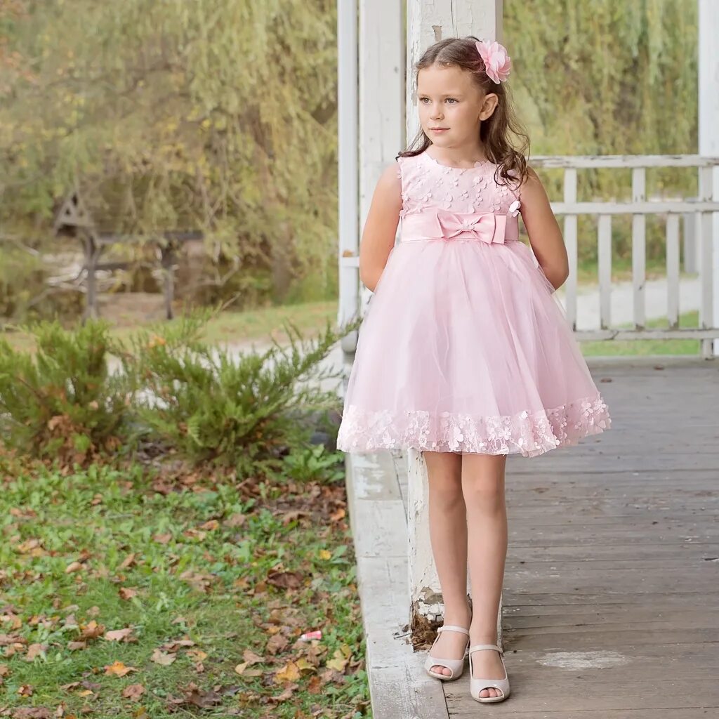 Lil dress. Pearce fionda платье для девочки. литтле модель платье. маленькая girl dress up. американская девочка в платье 14 летка.