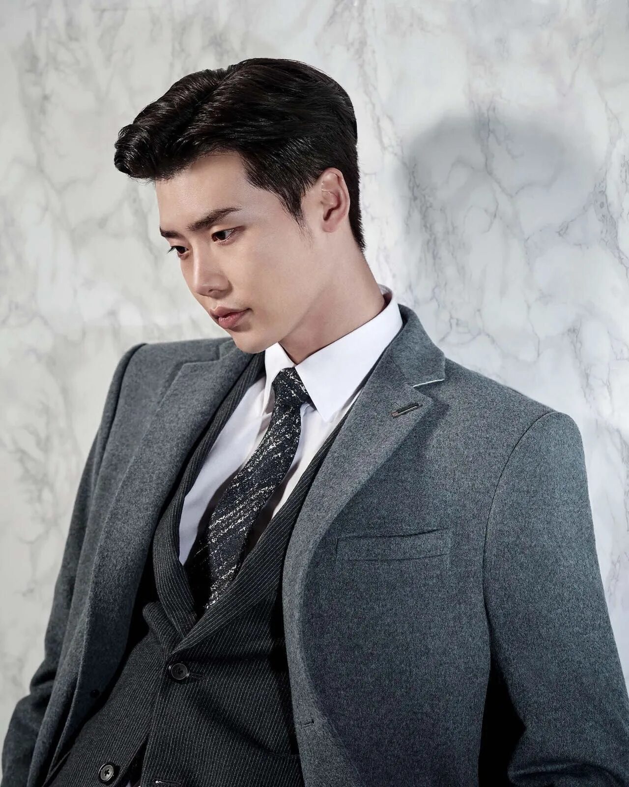 Кореец бизнесмен. Корейские бизнесмены. Корейские бизнесмены. Корейские бизнесмены. Lee jae-yong samsung.