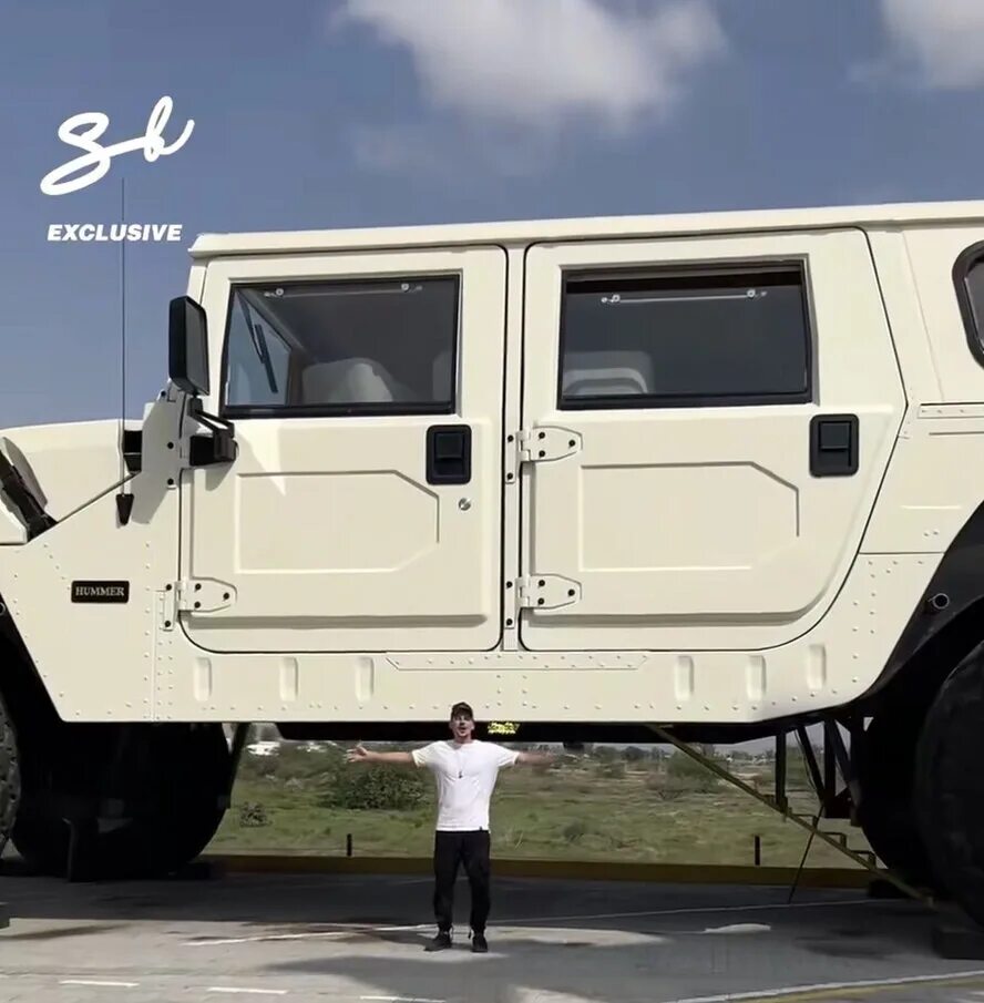 Хаммер h1 "x3". Гигантский хаммер для шейха. Хаммер арабского шейха самый большой в мире. Большой хаммер в оаэ. Большой хаммер в мире.