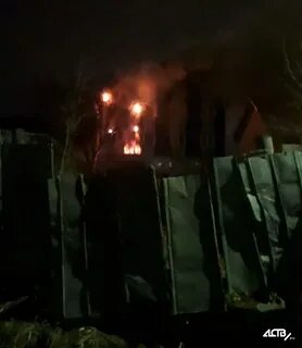 При езде горит