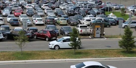 Въезд на платную парковку. Платная парковка аэропорта оренбург. Стоимость стоянки в аэропорту оренбург. Бесплатная парковка. Платная парковка оренбург.
