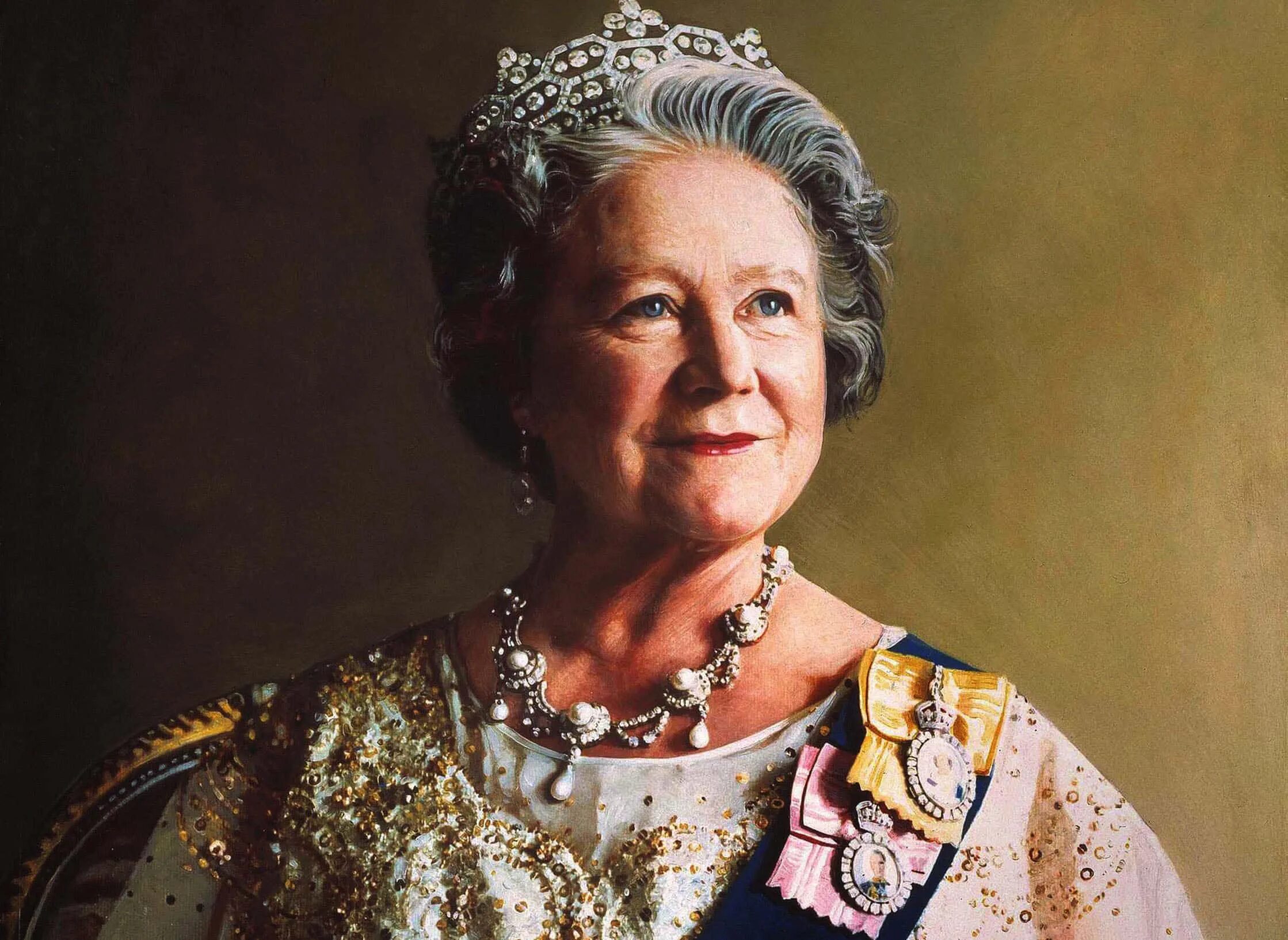 Мама стала королевой. Мама стала королевой. Elizabeth regina. Второй раз стала крёстной мамой. Мама стала королевой.