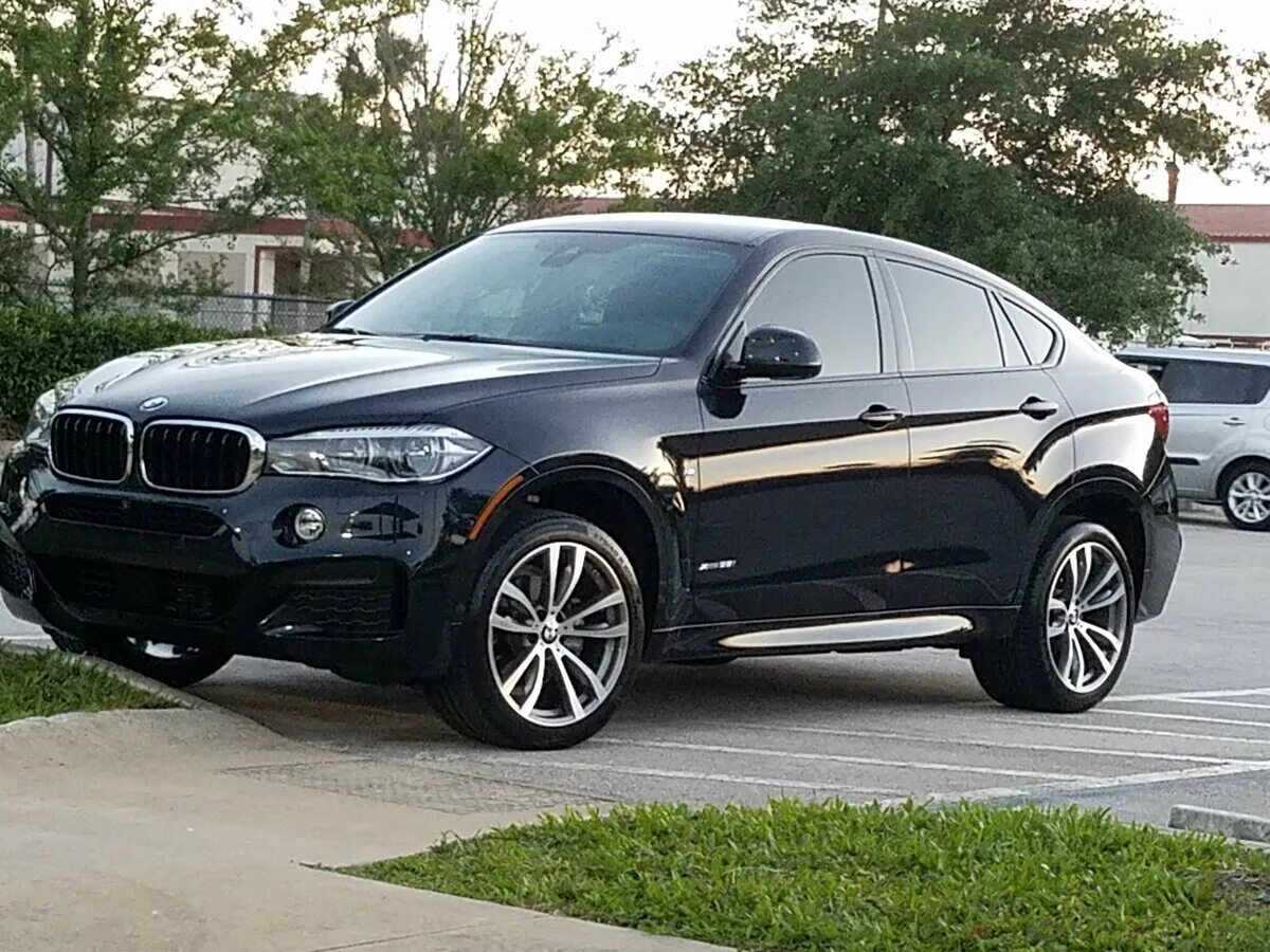 Bmw x6 отзывы. BMW x6 черная. БМВ х6 f90. BMW x6 35i II (f16). Джип BMW x6.