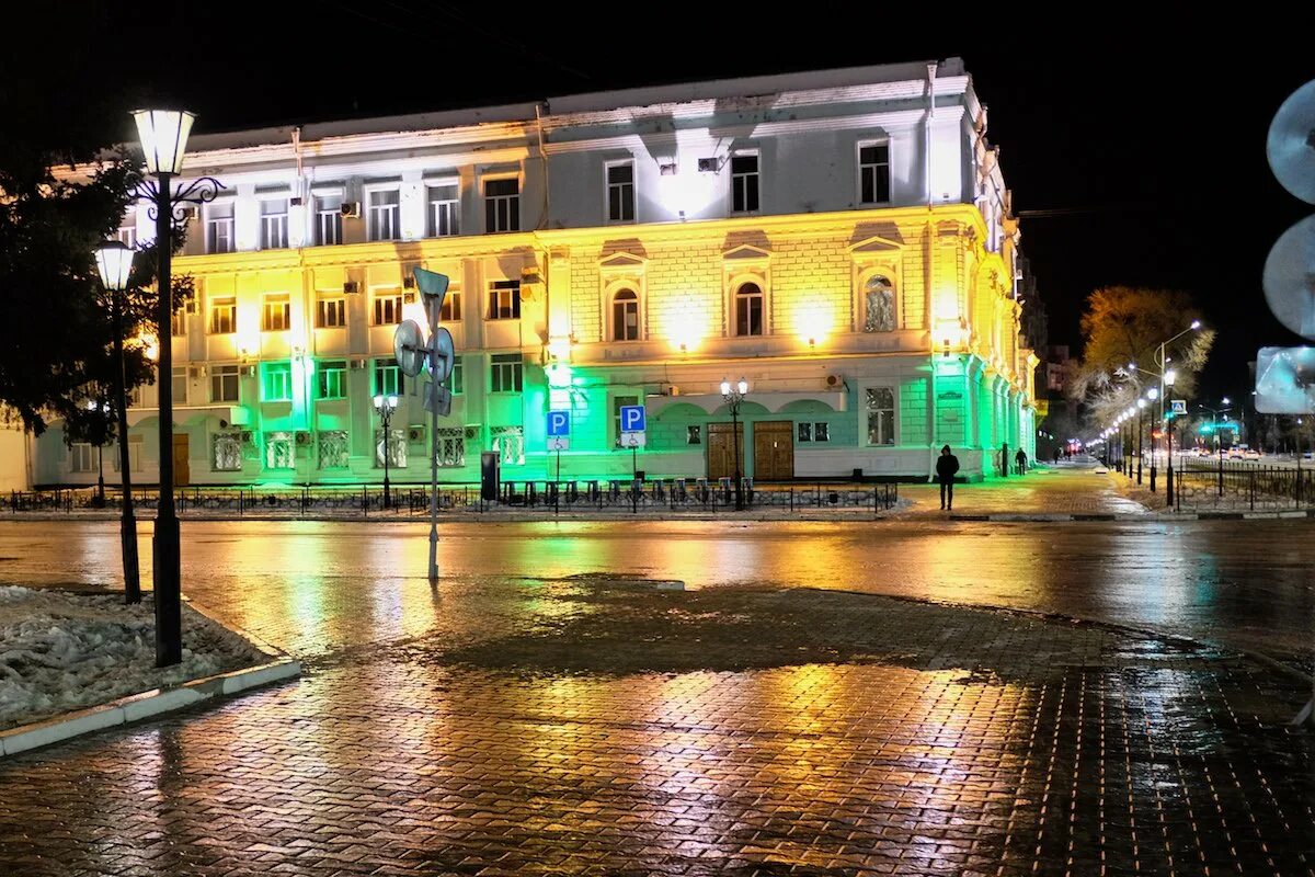 Благовещенск фото. Ночной Благовещенск Амурская область. Площадь города Благовещенска Амурской области. Благовещенск большой город. Ночной город Благовещенск.