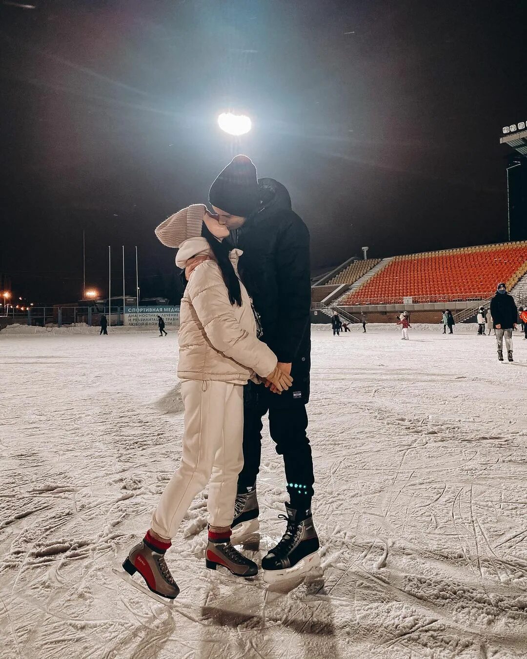 Каток цхт казань. Pond hockey. Каток оренбургский тракт казань. Pond hockey. Каток хоккей на траве.