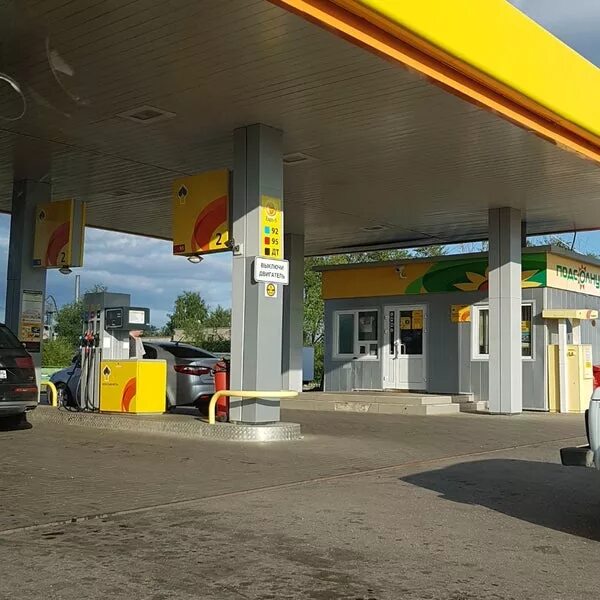 Автозаправочный комплекс роснефть. Подсолнух заправка. Подсолнух заправка. Подсолнух заправка. Азс роснефть московский шоссе.