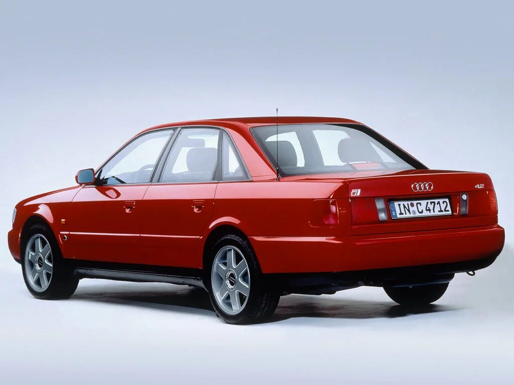 Ауди первого поколения. Ауди s6 c4. Audi s4 1994. Audi s4/s6 c4. Audi a6 1996.