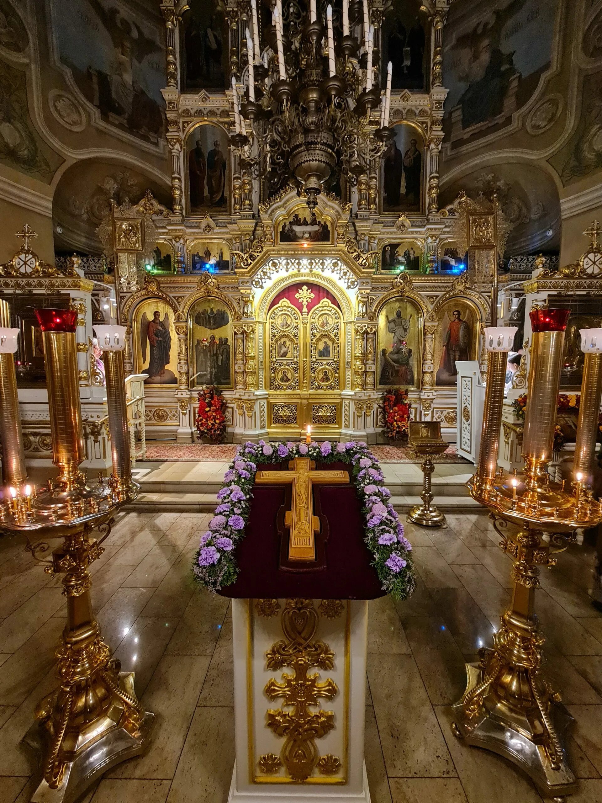 Храм воздвижения креста господня тружеников переулок. Храм воздвижения креста господня на каменке санкт-петербург. Храм воздвижения креста господня тружеников переулок. Крестовоздвиженский храм белгород. Церковь воздвижения креста господня на чистом вражке.