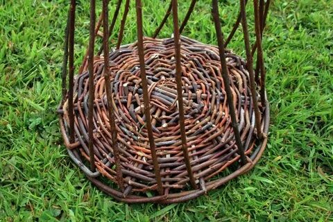 Корзина из веток своими руками