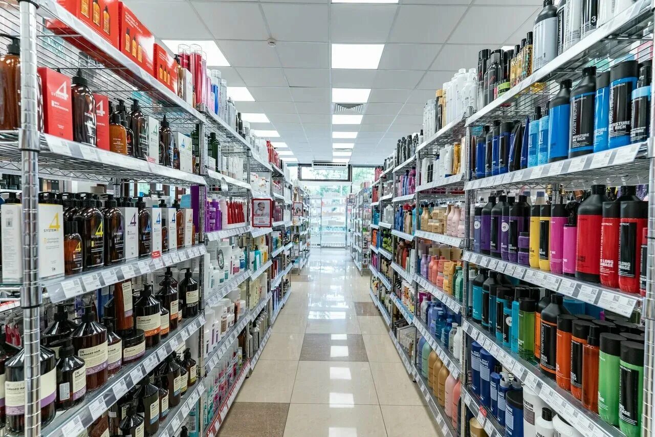 Галерея косметики адреса магазинов. Галерея косметики. Реклама магазина косметики. Галерея косметики магазины. Комета галерея.