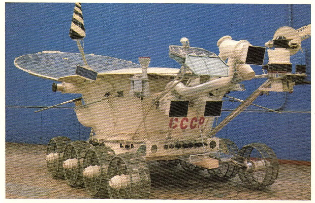 Первый советский космический аппарат. Луноход 1 СССР. Луноход-2 1973. Луноход-2 космический аппарат. Луноход 2 СССР.