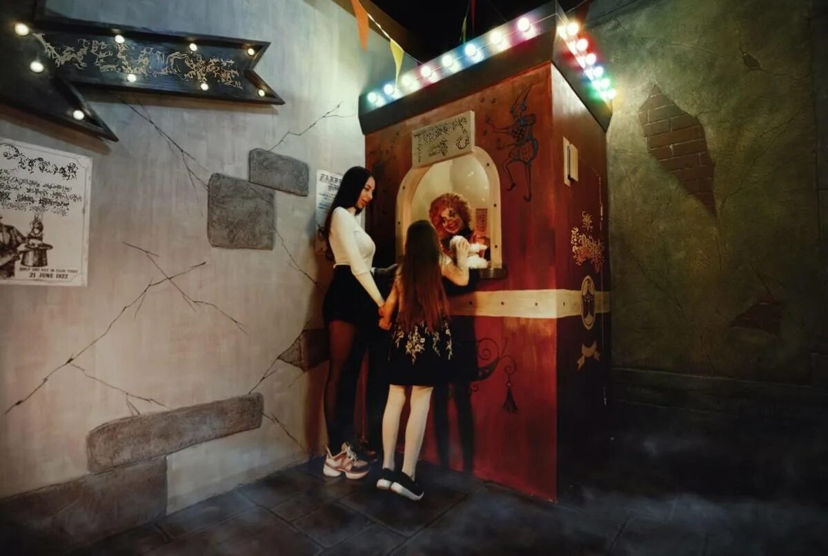 Квест лост рязань средневековье. Рязань обзорная экскурсия по городу. Чайная музей истории рязанского леденца сахаровар. Окская жемчужина рязань отель. Калуга для туристов.