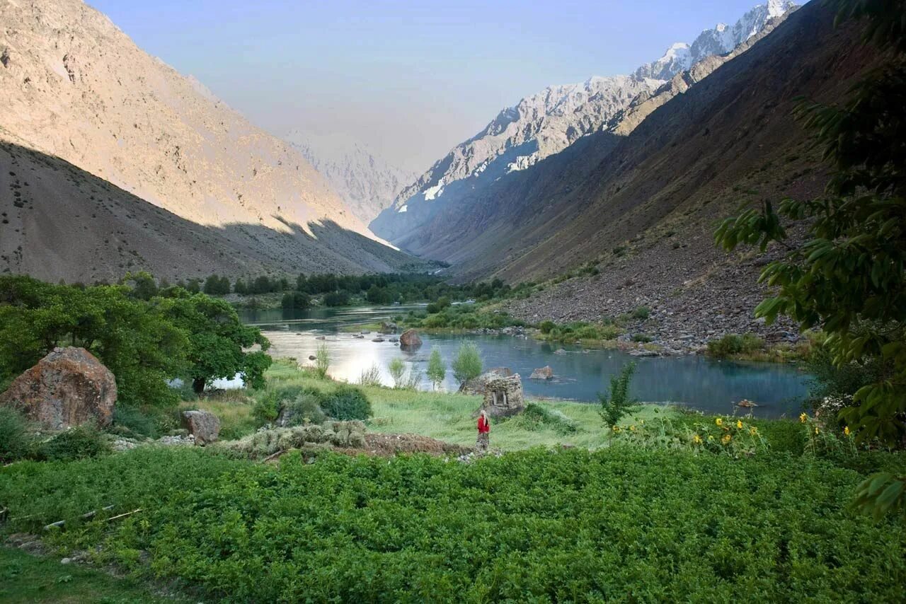 Ман точикистон. Таджикский национальный парк «горы Памира» (Таджикистан). Национальный парк Таджикистана горы Памира. Природа Таджикистана Памир. Горы Памира в Таджикистане.