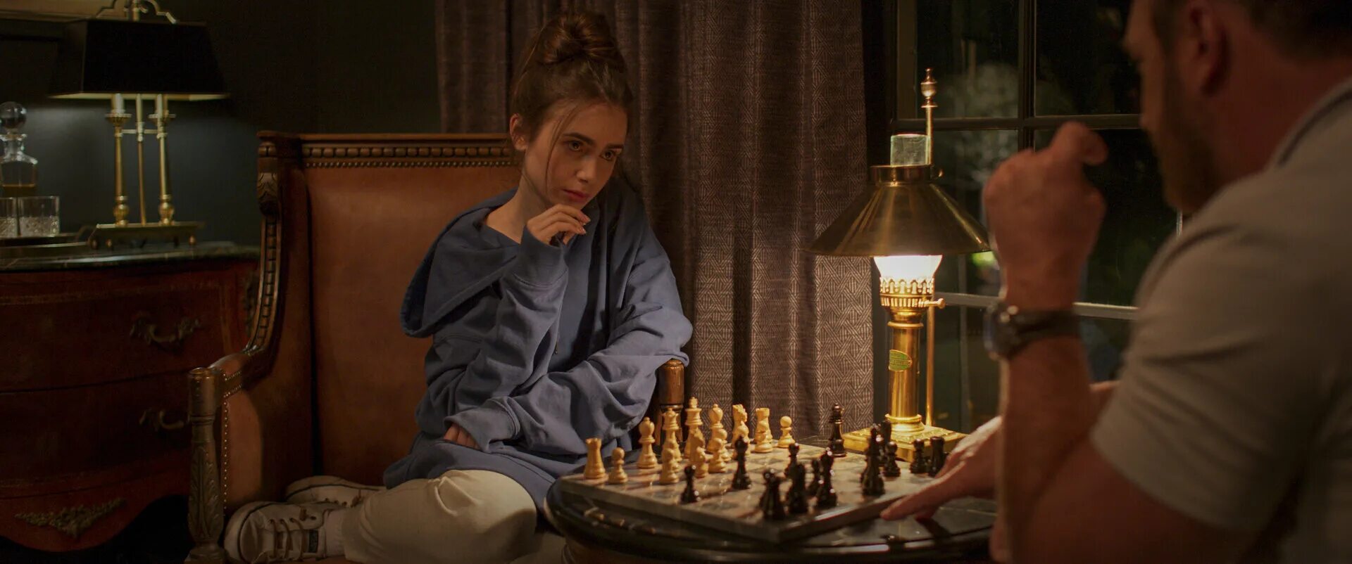 Восход голубой луны книга. Наследие стэнвиков. Тёмное наследие (2020). Тайна наследия. Тайна наследия.