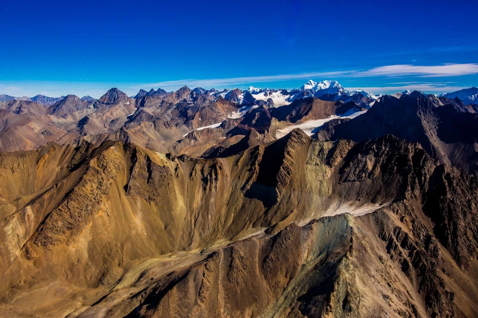 В каком направлении протянулись горы анды. Горы Анды (Andes) Перу. Южная Америка горы Анды. Горная цепь Анды Южная Америка. Чили Андский хребет.