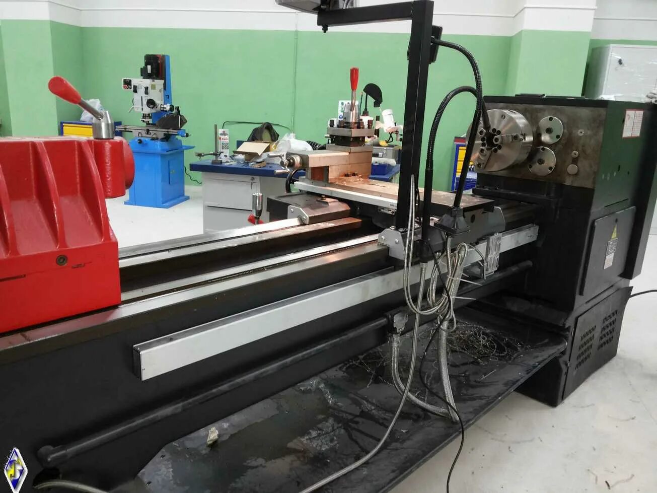 Токарный станок lc660b/2000 с уци, конусной линейкой. 16у04п фартук. Цифровые линейки для тв-16. Установка линейки. Цифровой упор флажковый для форматно раскроечного станка с чпу.