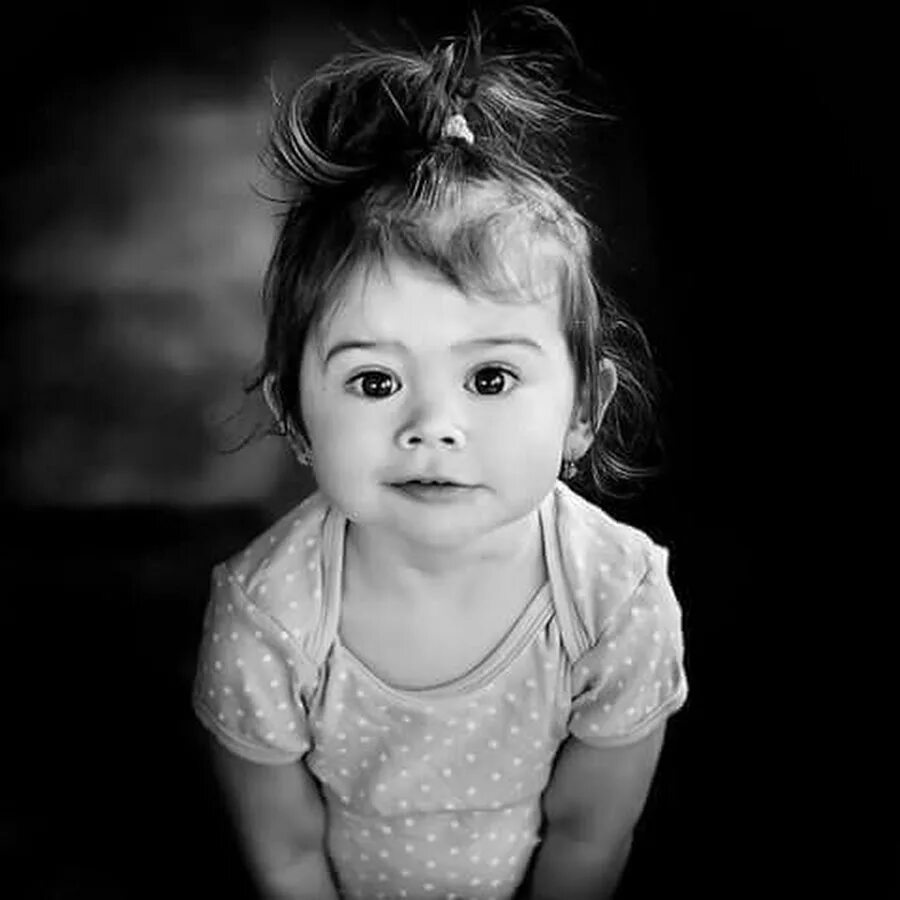 Женщина всегда девочка. Девушка в шляпе. Счастливая девушка. Мудрая девушка. Hilary duff 2006.