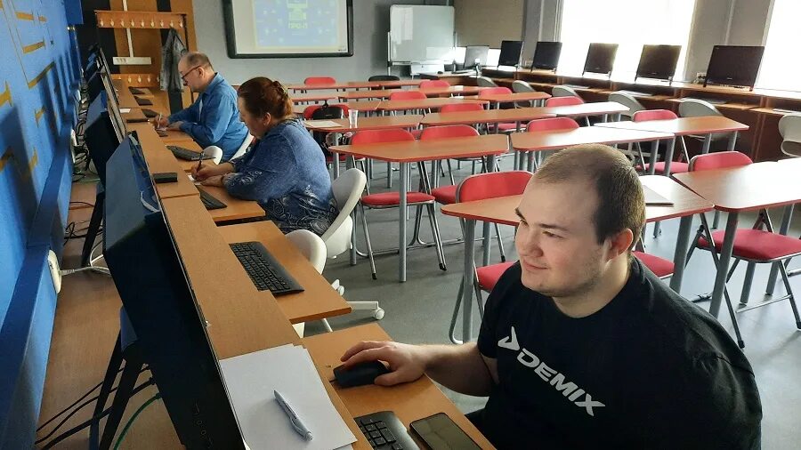 Преподавание информатики в средней школе. Тираспольский техникум информатики и права. Учитель информатики в нижней тавде. Преподаватель информатики в колледж. Зарайск.