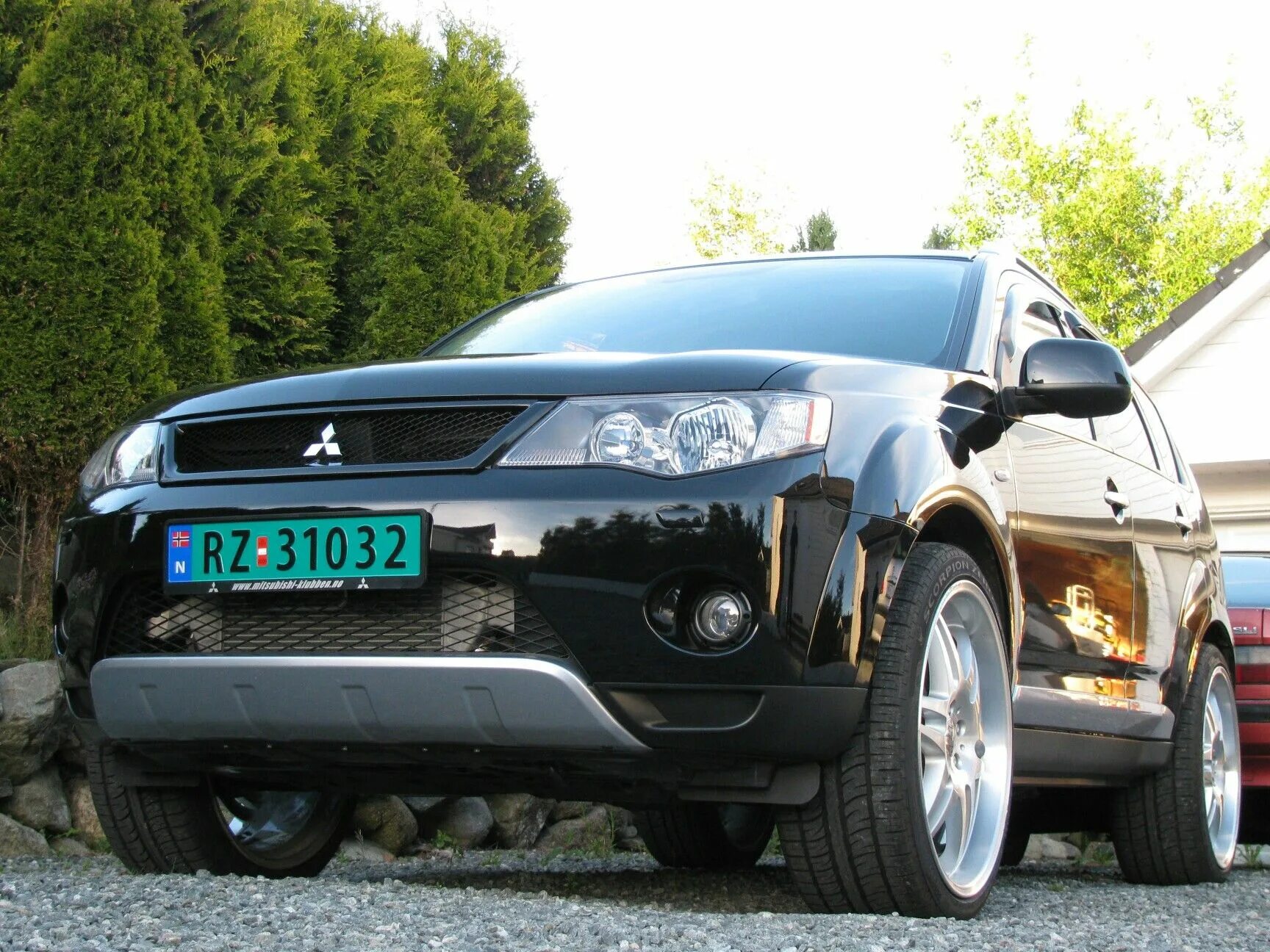 Outlander xl тюнинг. Mitsubishi outlander 2007 tuning. митсубиси аутлендер хл 2008. обвес митсубиси аутлендер 2. mitsubishi outlander xl tuning.