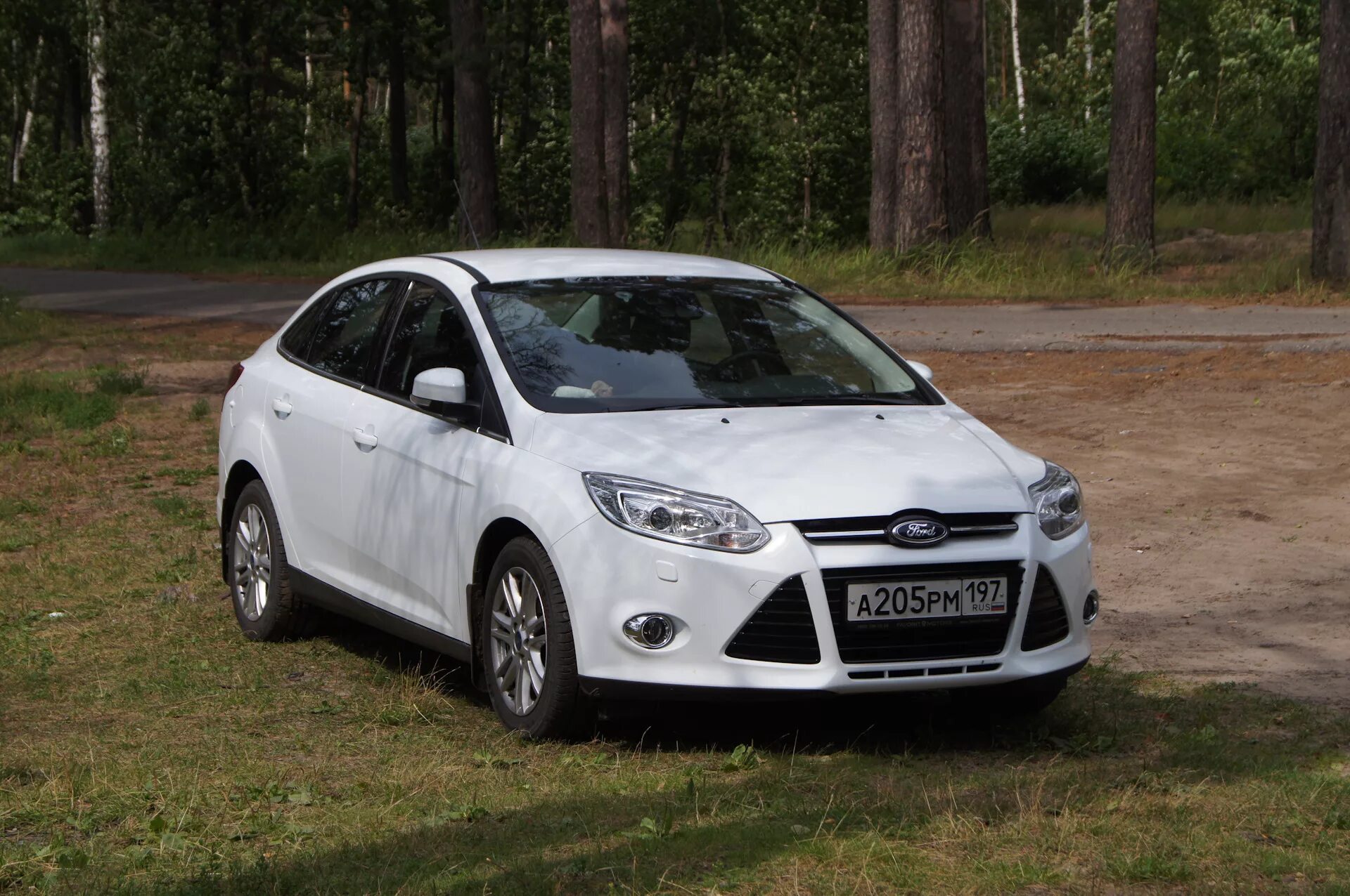 Форд фокус хэтчбек отзывы. Ford Focus 2014 хэтчбек. Ford Focus 3 хэтчбек. Форд фокус 3 2014. Форд фокус 2 хэтчбек 2014.