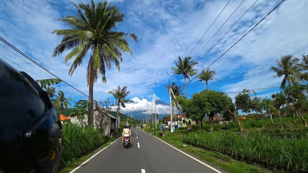 Пробки на Бали. Бали дорога. Дороги Индонезия. Бали остров. Бали дорого