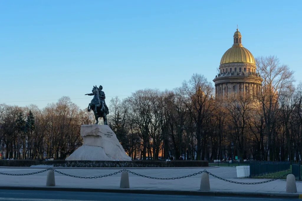 Острова Адмиралтейства. Адмиралтейский. Золотая осень в Санкт-Петербурге когда.