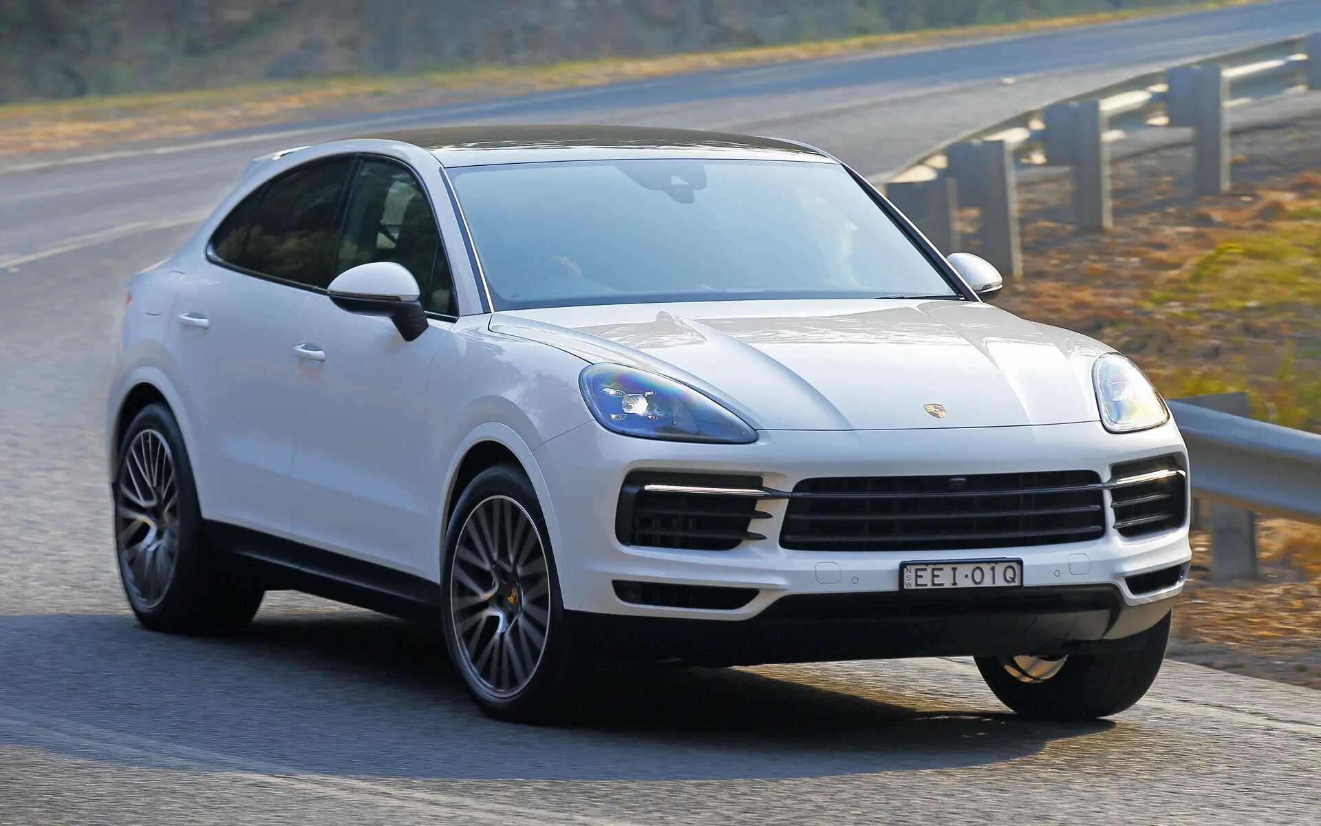 Macan gts 2020. Порше 2020. Порше макан 2020. Порше taycan 2020. Порше кайен gts 2020.