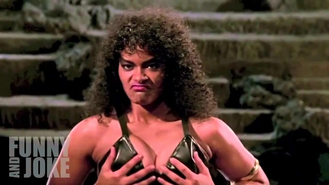 Лола форнер испанская актриса. Лола форнер. Доспехи бога 1986. Доспехи бога девушки. Доспехи бога фильм 1986.