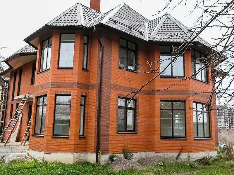 кладка кирпича - Услуги электриков в Брянске Ремонт и строительство Услуги на Ав