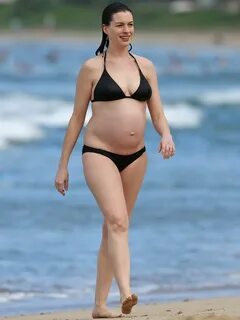 HawtCelebs. pregnant-anne-hathaway-in-bikini-at-a-beach-in-hawaii-01-03-201...