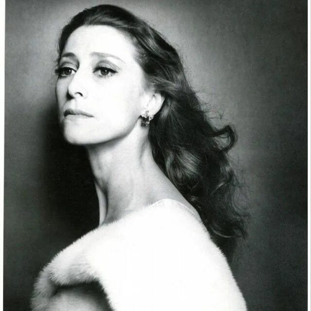 Maya Plisetskaya, 1976. Ballet poses, Dance photography, Ballet