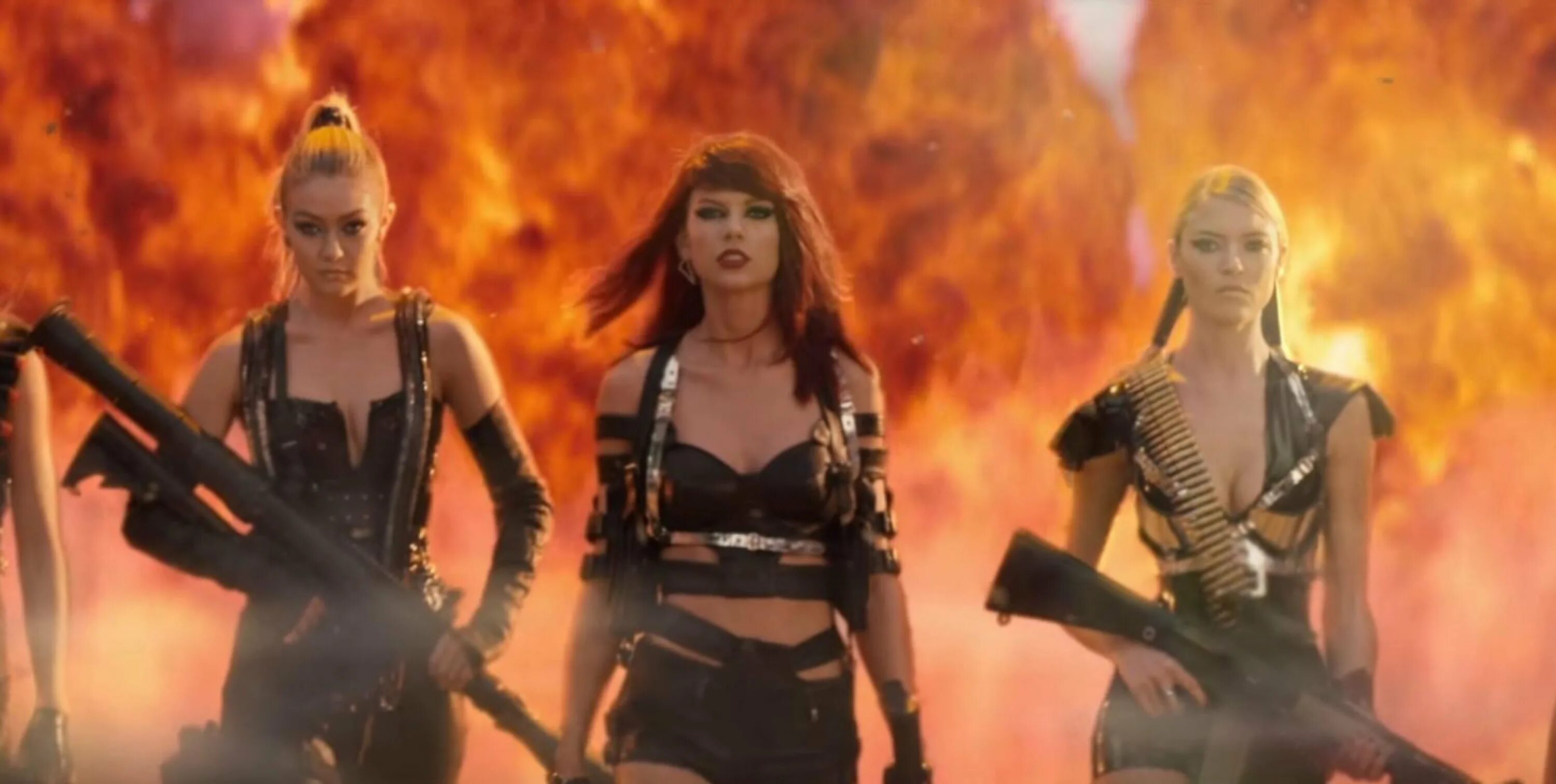 Тейлор свифт bad. Taylor Swift Bad Blood обложка. Зендая Bad Blood.