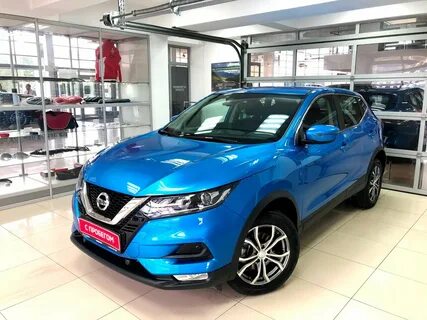 Nissan синий