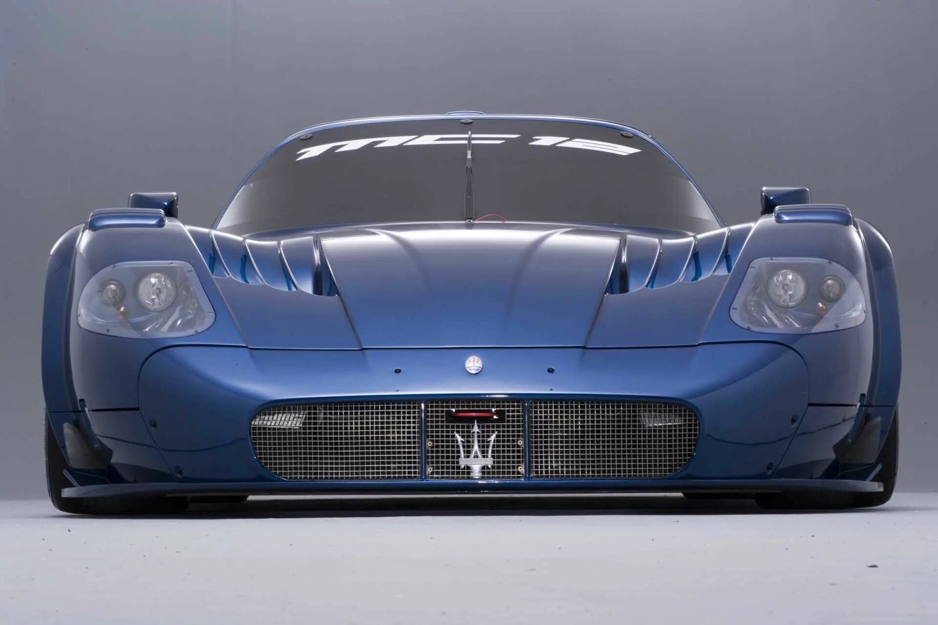 Big best cars. Maserati mc12. Машина Maserati mc12. Maserati mc12 Sport. Maserati mc12 красная.