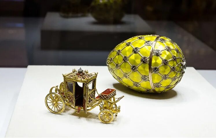 лорнет музей фаберже.