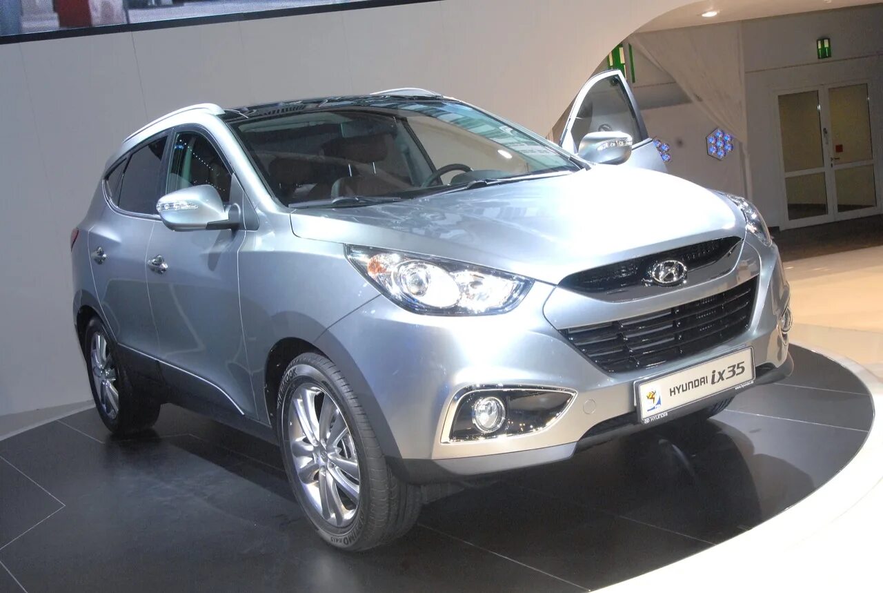 Хендай икс 35. Hyundai ix35 2. Хундай ай икс 35. Авито ай икс. Хёндай ай икс 35.