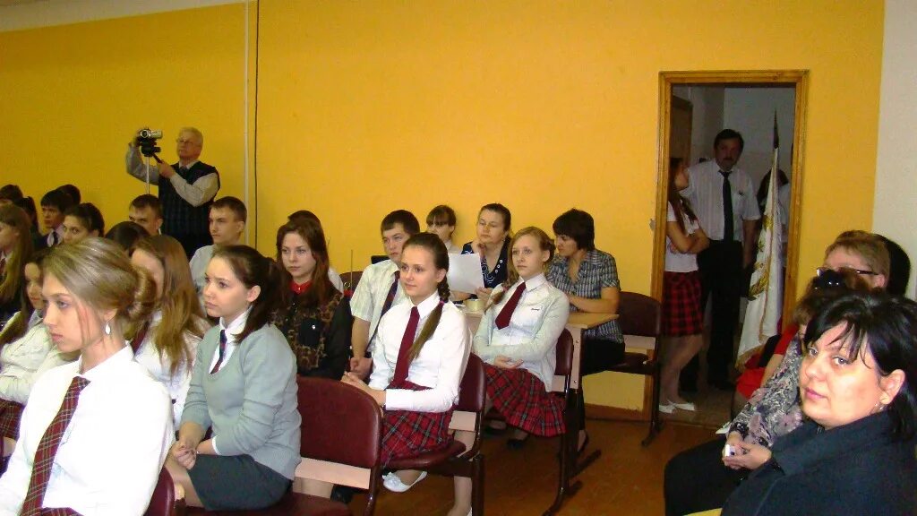 Ивантеевка саратовская область население. Школа ивантеевка саратовская область. Моу гимназия с ивантеевка. Село ивантеевка саратовская область население. Гимназия ивантеевки саратовской.