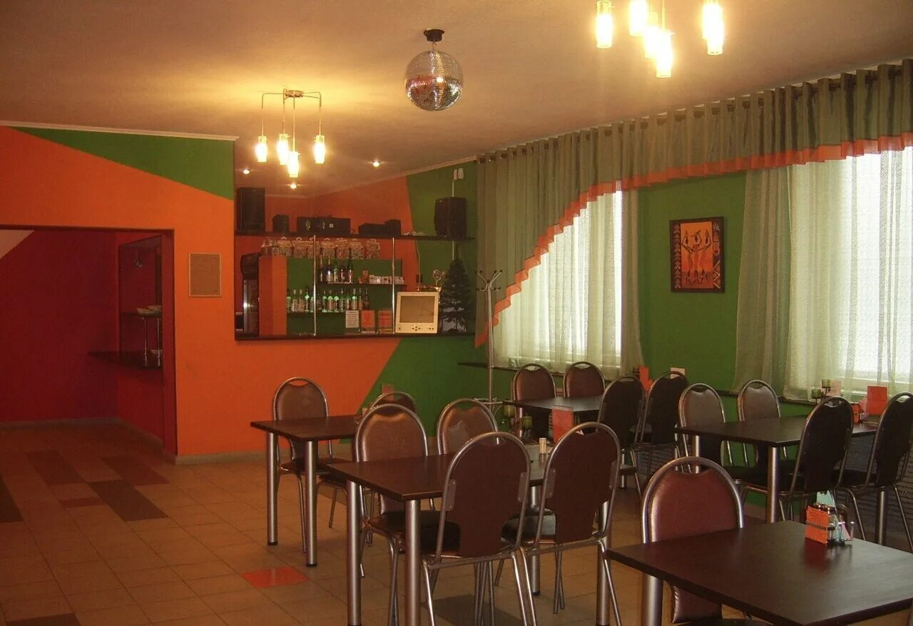 уютные кафе новосибирска. октябрьская нижний новгород кафе. кафе мама дома. ресторан роберто на рождественском бульваре. мама дома кафе нижний новгород.