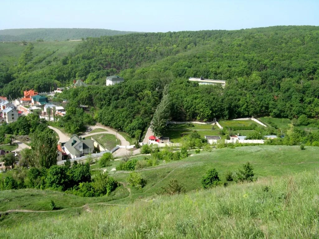 саратовское ущелье. октябрьское ущелье саратов. парк в октябрьском ущелье саратов. саратовское ущелье. санатории саратовской области октябрьское ущелье.