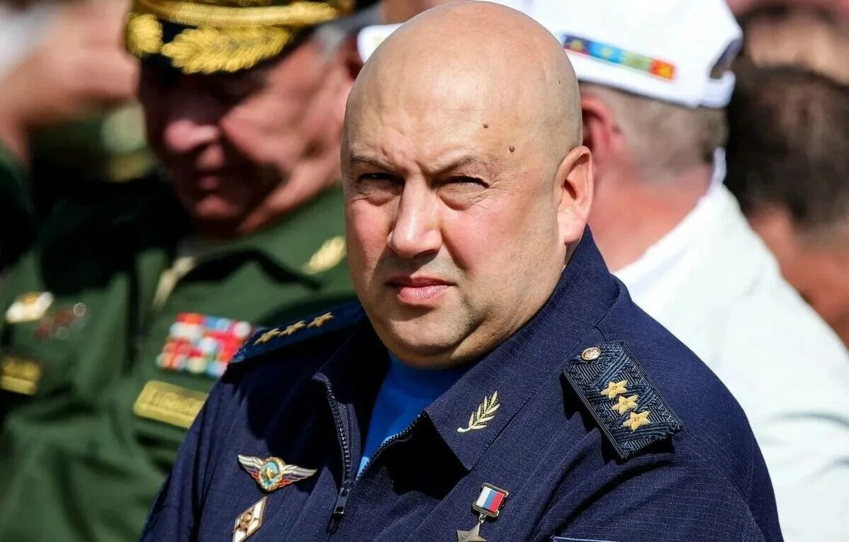 Суровикин генерал полковник. Суровикин генерал ВКС.