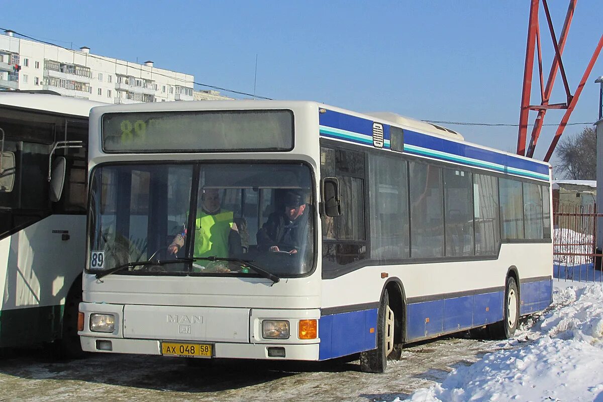 Автобус 58 пенза. Mercedes 0405 пенза. Автобус 58. М689мо 58. Автобус пенза сердобск.