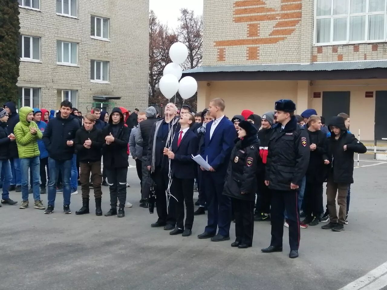 лицей номер пять город елец. лицей 5 в ельце липецкой области. аникина елец лицей 5. пятый лицей елец.