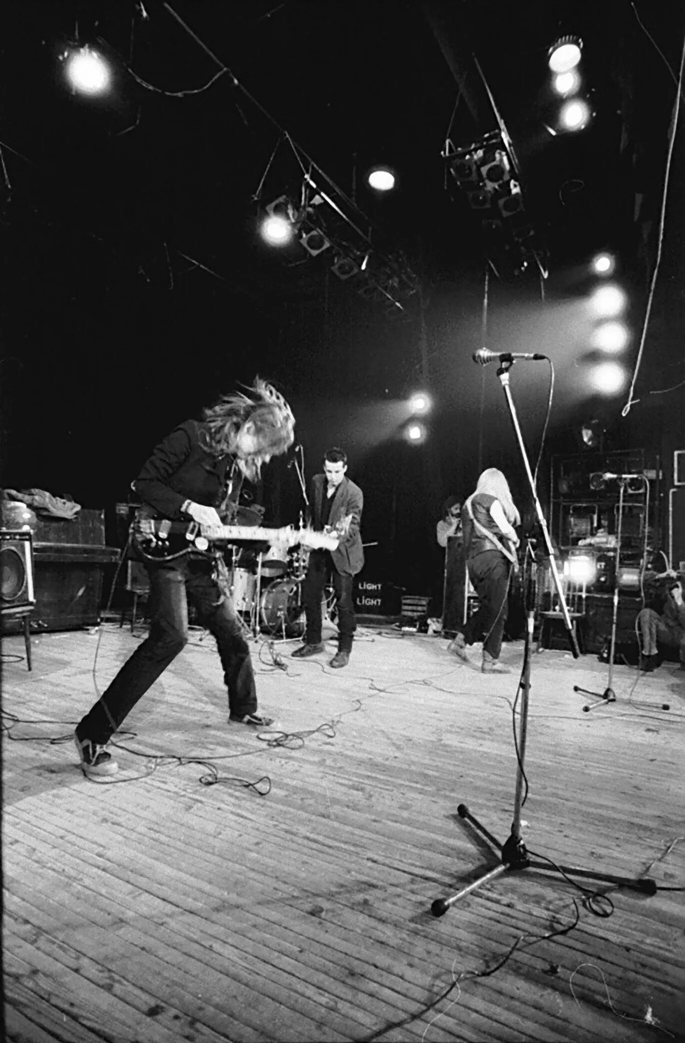 Дк время. Дк время. Объекты культуры в юсьве. Советская площадь дворец культуры. Дк сумза ревда.