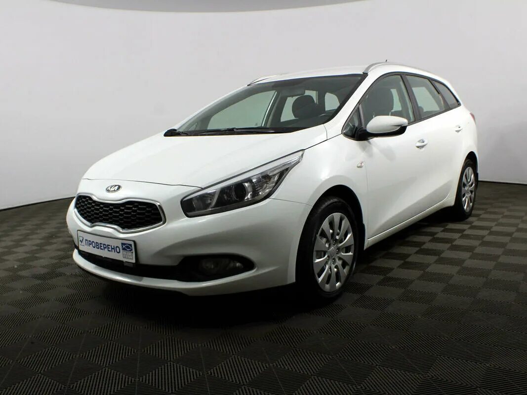 Кия сид 2015 год. Kia Ceed 2015 универсал. Kia Ceed белая универсал 2015 года. Kia Ceed 2015 белый универсал. Киа СИД 2 поколения универсал.