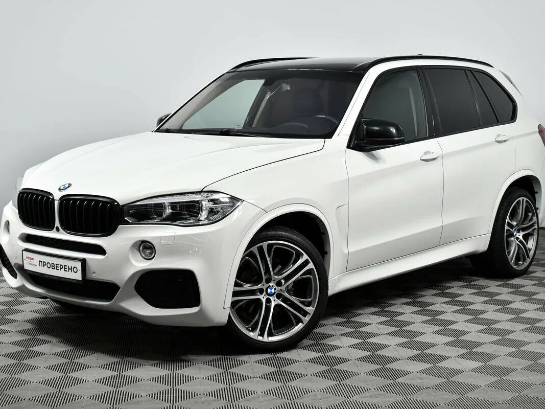 Bmw x5 f15 diesel. Bmw x5 f15 2013. Bmw x5 f15 отзывы. Бмв хм белый. Бмв икс 5 джип.