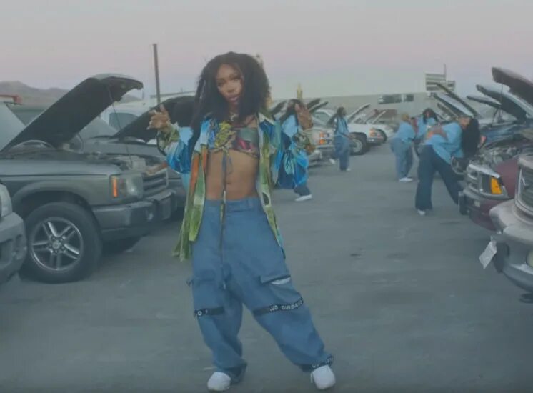 Нюша пьяные. Фейд соул исполнительница. нюша пьяные мысли. hits different. download sza hit different.