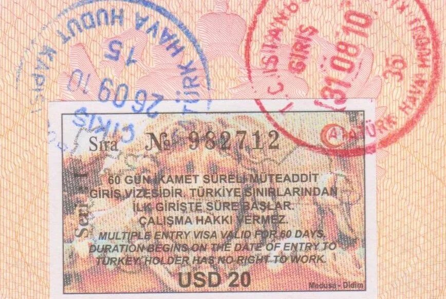 Турция виза для россиян 2024 нужна ли. Турецкая виза. Виза в Турцию. Виза в Турцию для россиян. Турецкая виза для россиян.
