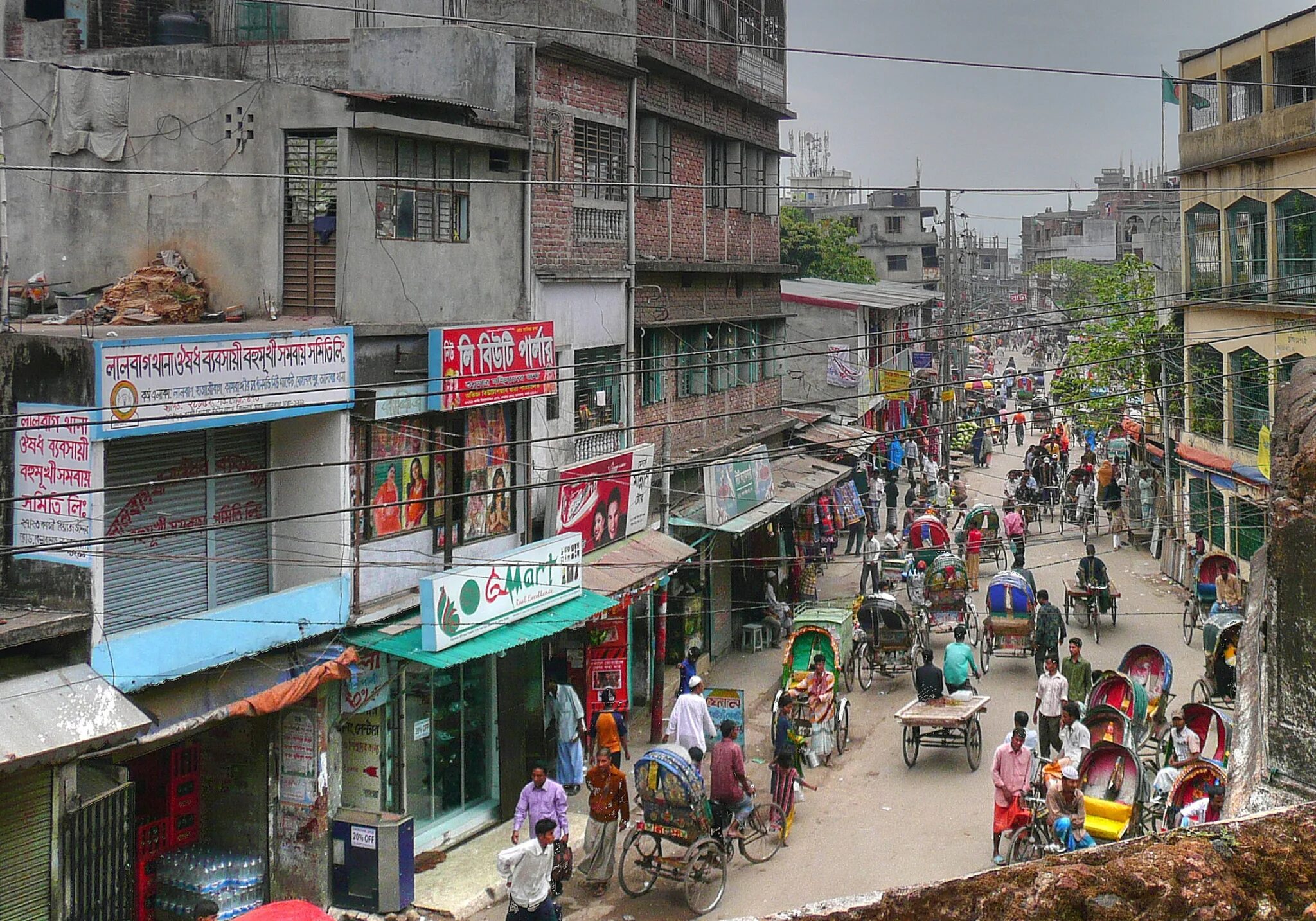 Бангладеш википедия страна где находится. Бангладеш столица. Дакка Бангладеш. Народная Республика Бангладеш столица. Бангладеш улицы Дакки.