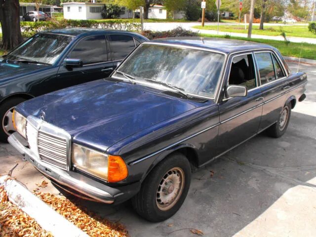 Мерседес 123 дизель купить. Мерседес w123 1984. Mercedes w123 300d. Мерседес 123 дизель. W123 Mercedes дизель.