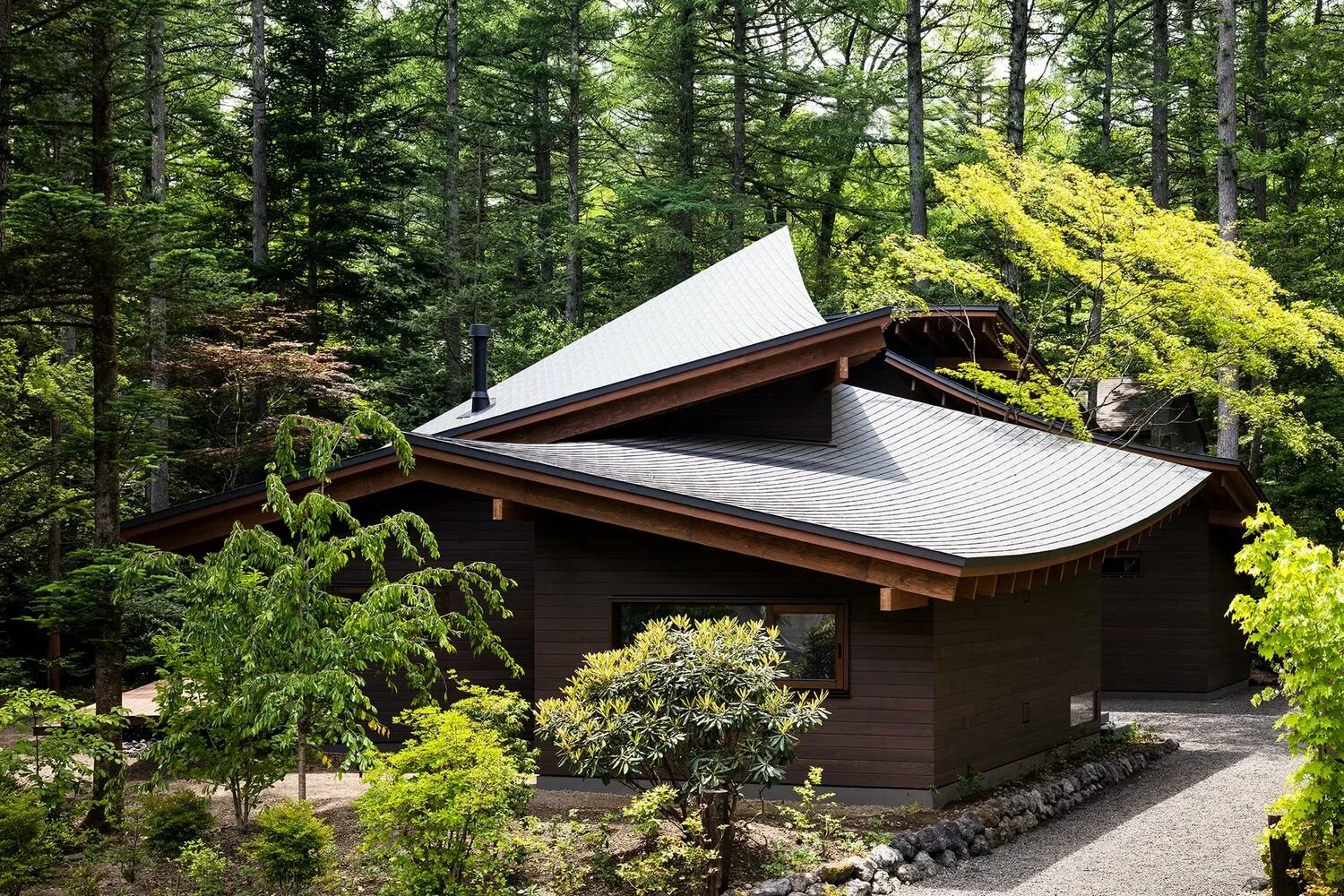 Сёин-дзукури. Одноэтажная вилла four leaves. Roof House Япония. Four leaves – weekend Villa in Karuizawa.